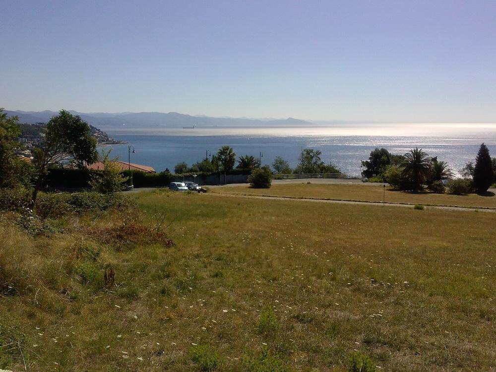 Residence Villa Beuca Cogoleto Bagian luar foto